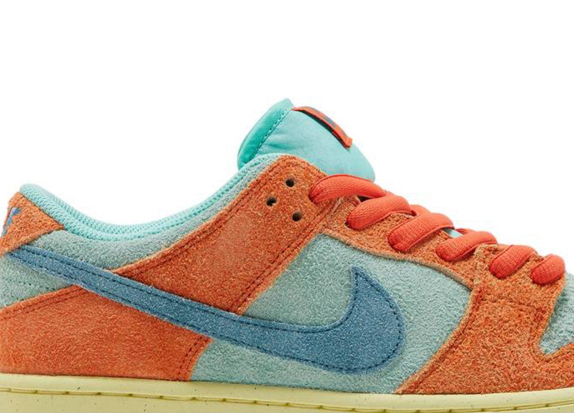 SB Dunk Low Orange Emerald Rise