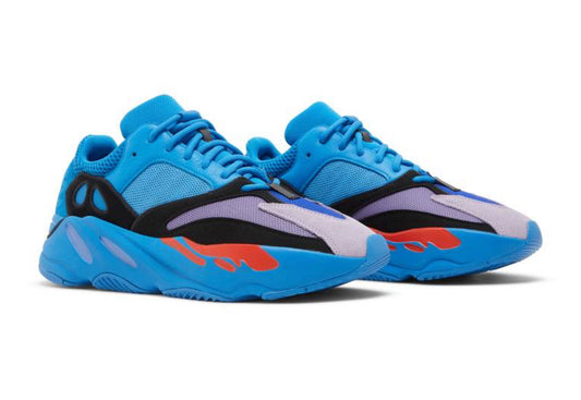 Yeezy Boost 700 Hi-Res Azul