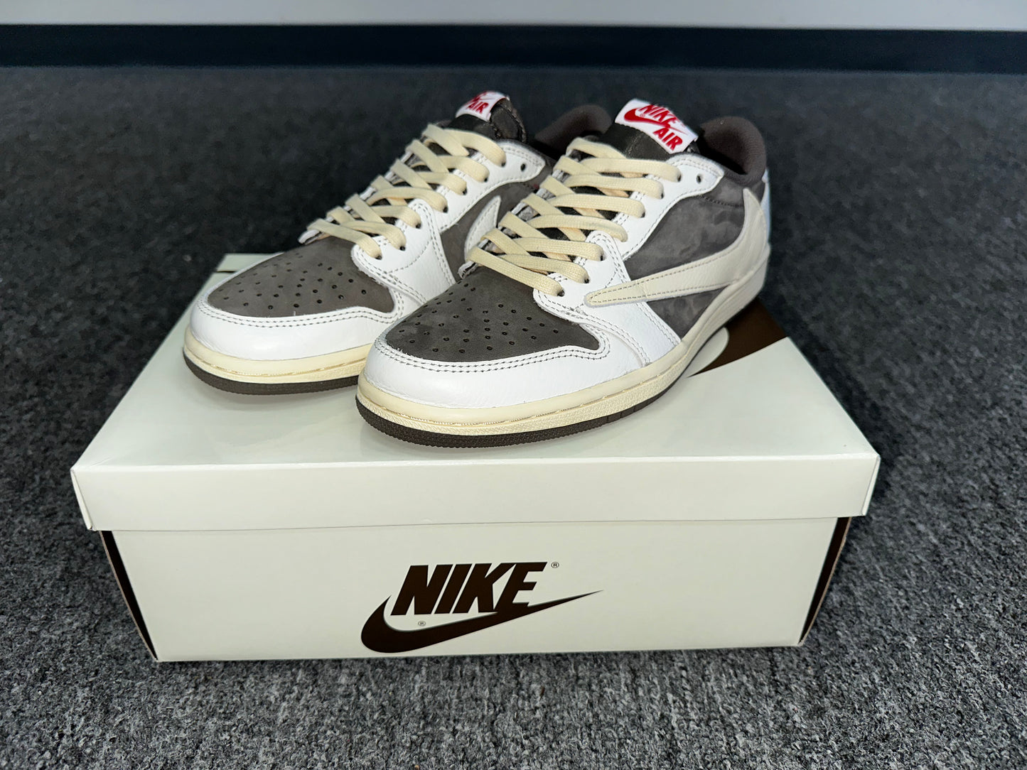 Jordan 1 Low x Travis Scott Reverse Mocha