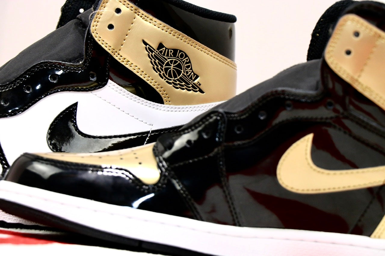 Jordan 1 High Gold Toe